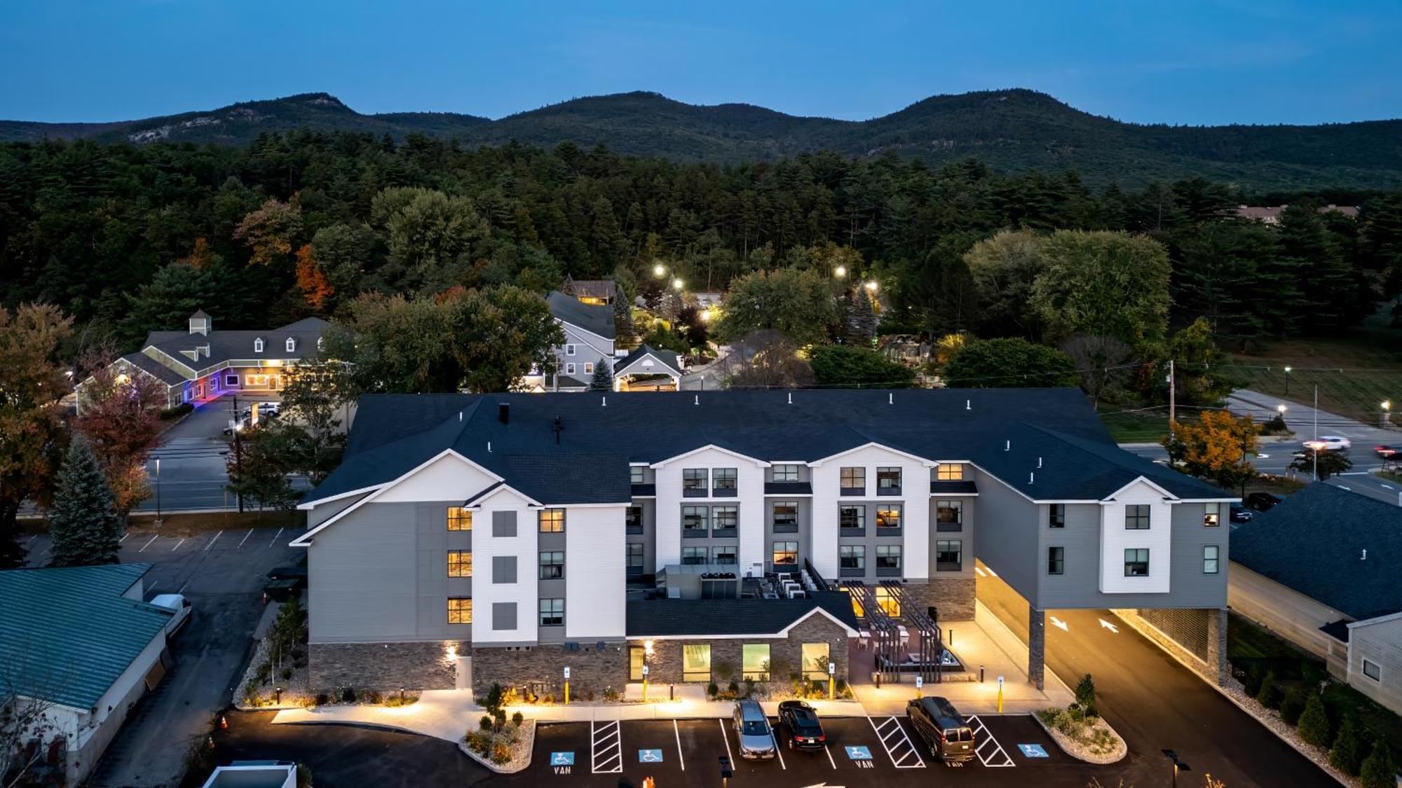 Hilton Garden Inn North Conway Exterior foto